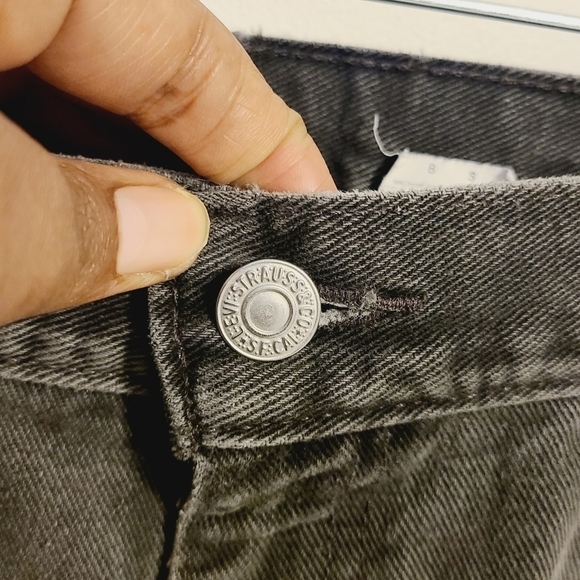 Levi's | Vintage Distressed Denim Cropped Straight Leg Jeans (Men's Waist 38) - Picture 6 of 12